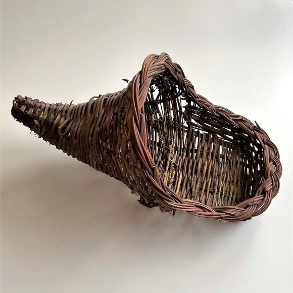 CORNUCOPIA BASKET FALL DÉCOR DIY LIKE NEW - Picture 3 of 14
